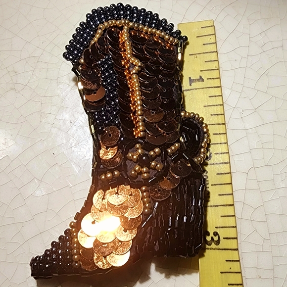 Brown and black sequins and seed beaded Cowgirl/boy boot brooch Texas, ranch - Picture 7 of 9